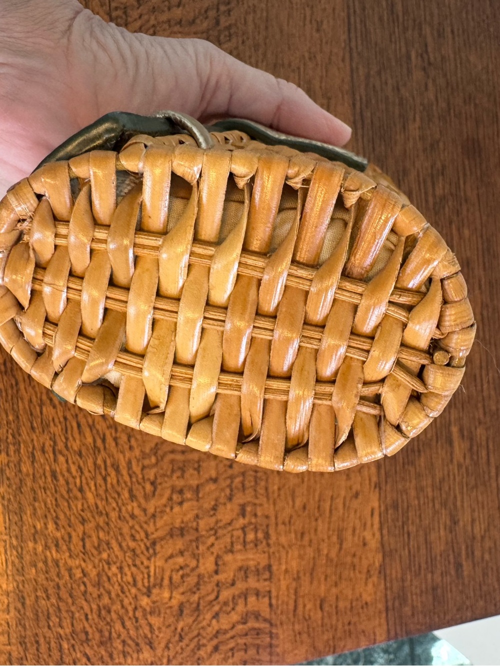 Michael Kors Santorini Woven Rattan & Gold Leather Clutch - Picture 6 of 10